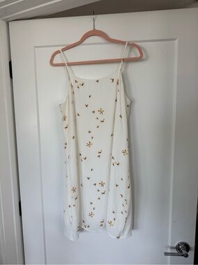 Gentle Fawn Patricia White Yellow Rosette Sleeveless Shift Dress